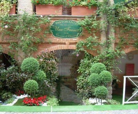 Una Franca Camere Di Charme Biella Exterior foto